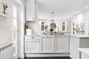 Photo 21- click for photo gallery